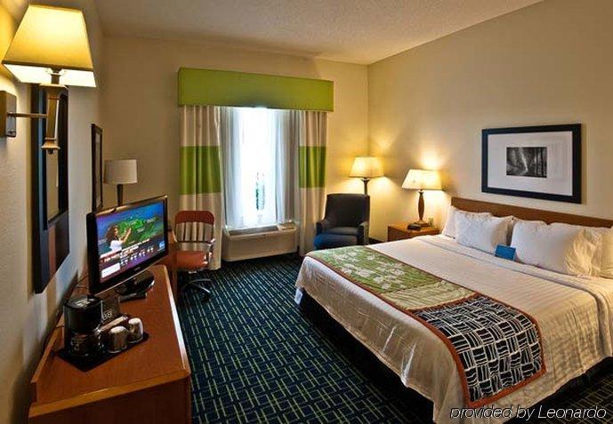 Fairfield Inn & Suites By Marriott Anderson Clemson Номер фото