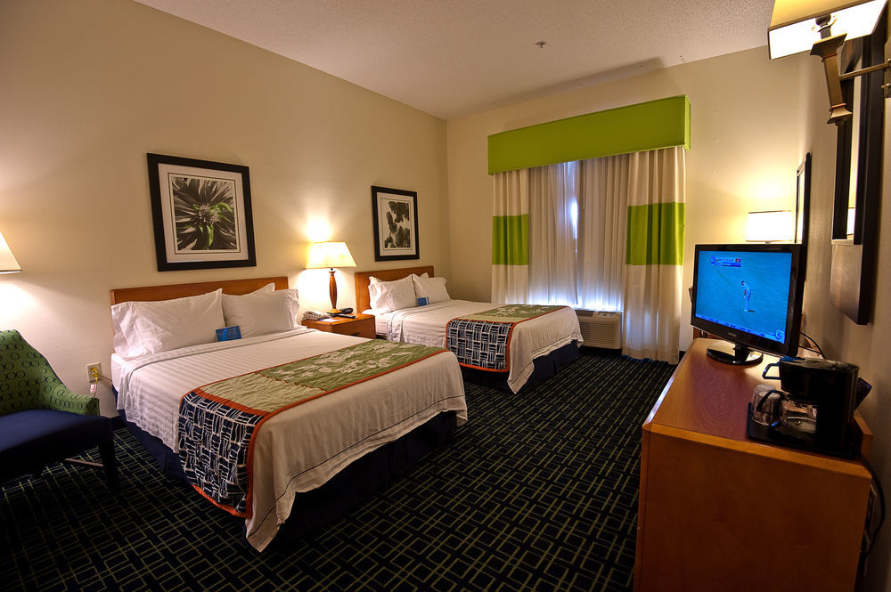 Fairfield Inn & Suites By Marriott Anderson Clemson Номер фото